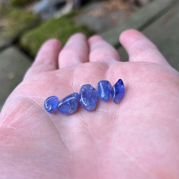 Tanzanite Small Tumbled Crystals Set Of 5 - Picture 2 of 7